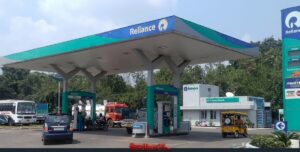 ​Reliance-Iran Deal: अंतरराष्ट्रीय बाजार से रिलायंस ने खरीदा भारी मात्रा में ईरानी तेल