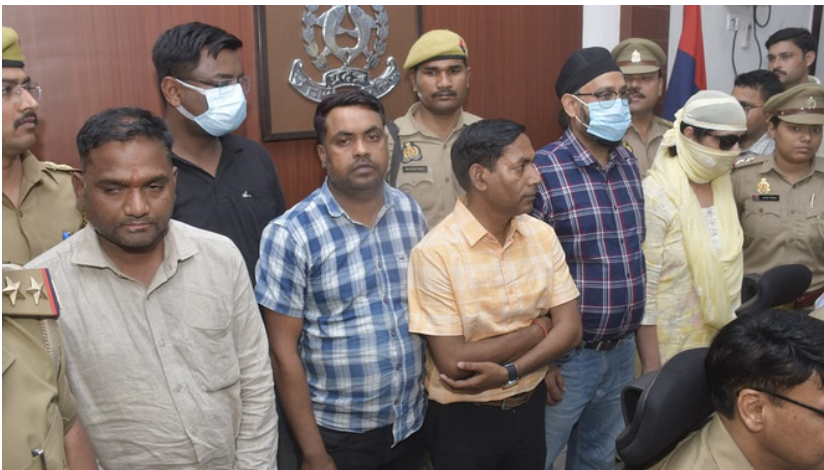 Kanpur News: मरीजों की जान से खिलवाड़! अस्पतालों पर पुलिस का शिकंजा